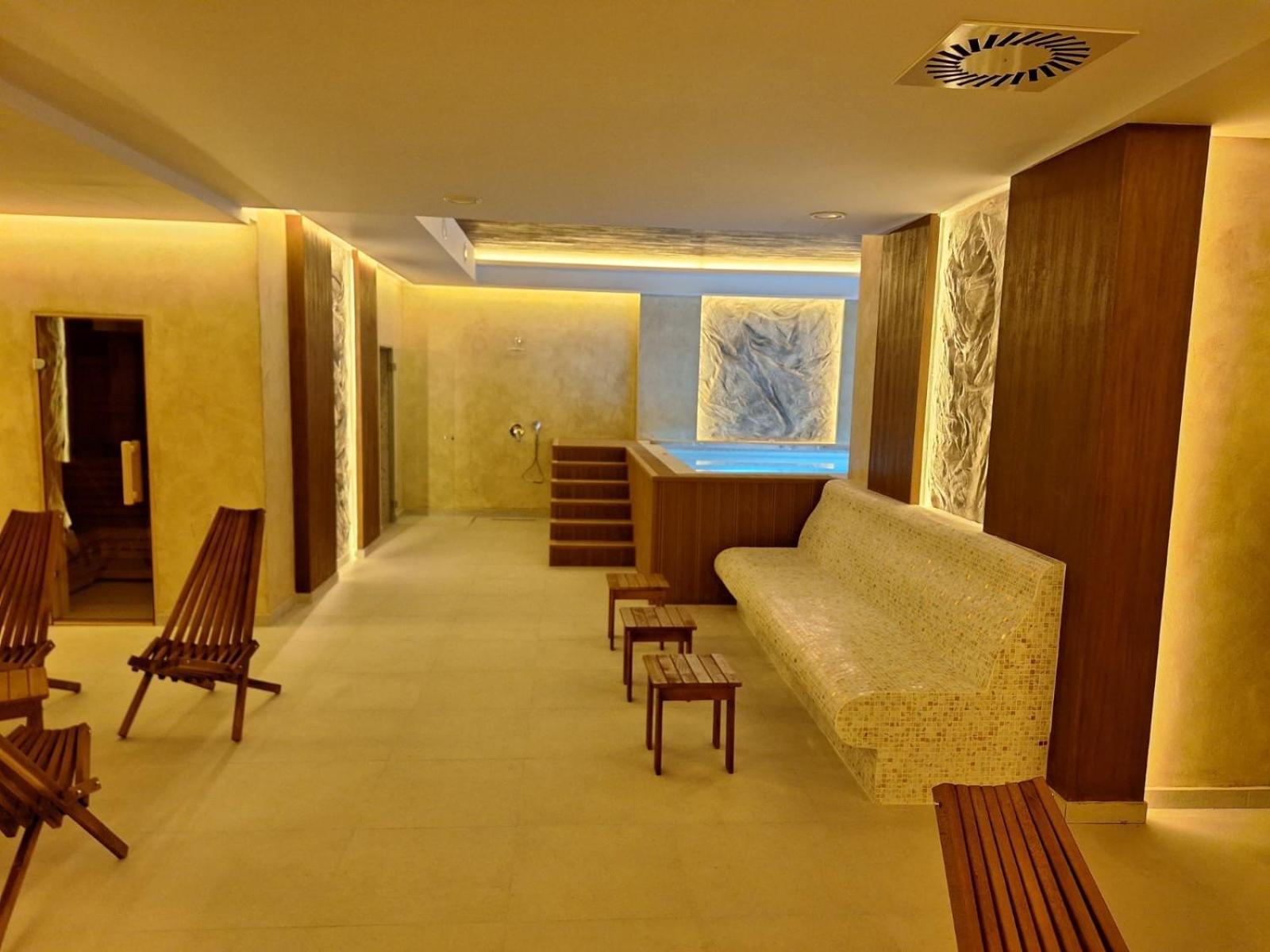 זלאטיבור Mans Lux 8 Apartman מראה חיצוני תמונה